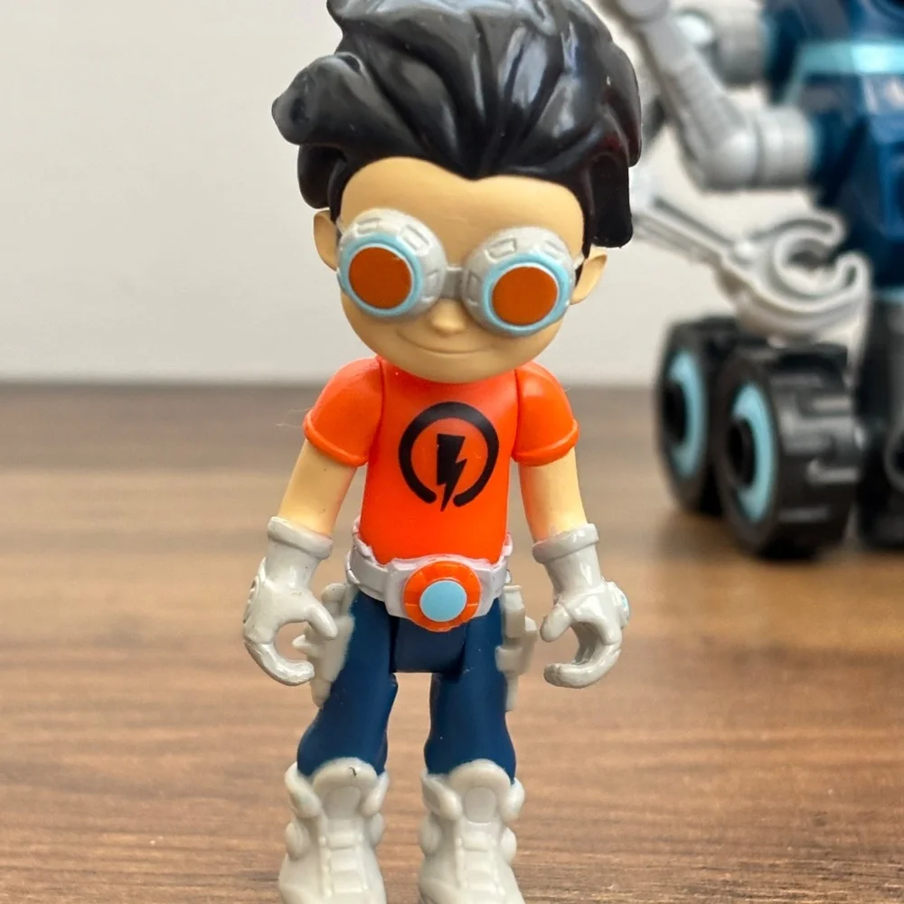 Nickelodeon Nick Jr Rusty Rivets Action Figures Toy Robot Car Rusty Crush LOT